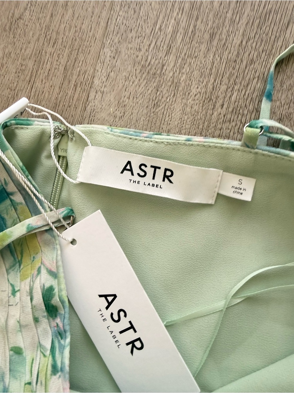 astra the lable bayley green floral pleated maxi summer sun dress size small NEW - Picture 10 of 11